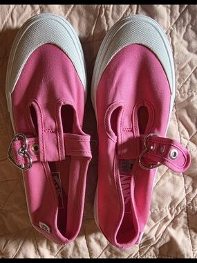 Vans Pink Canvas Mary Jane Sneakers with Heart Buckle Strap